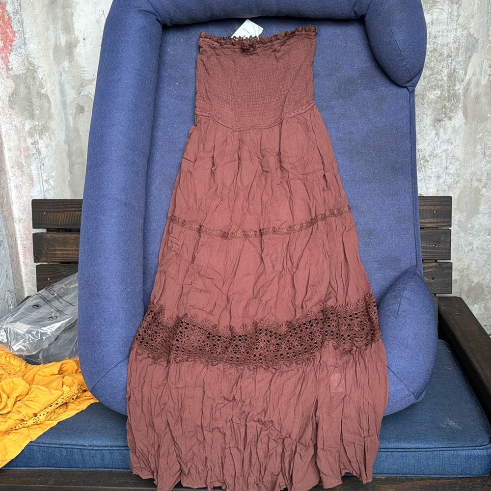 Strapless women’s dress sort of Bohemian maxi.  Lace Trim brown small